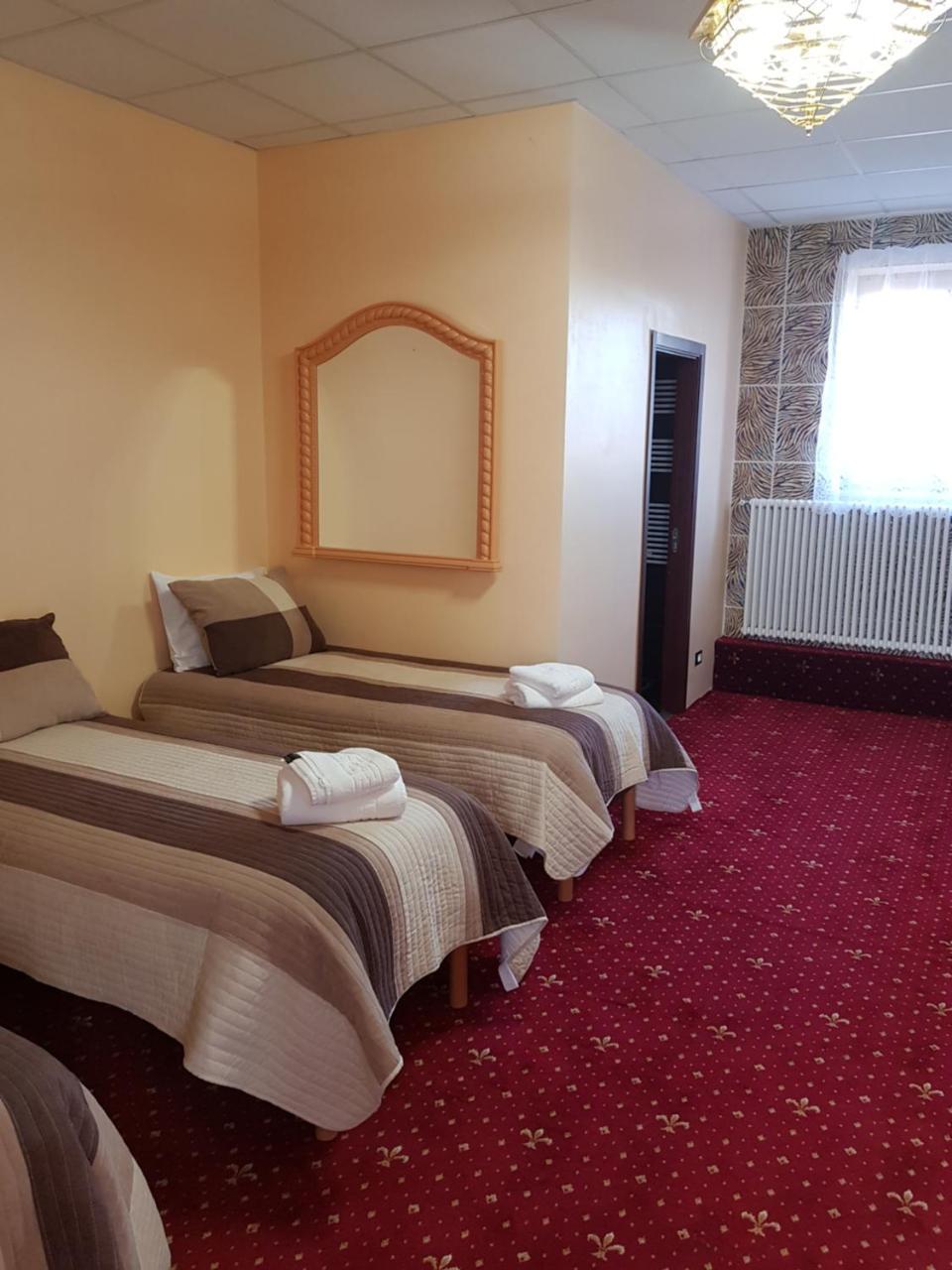 Liberty Junior Apartment Fagaras Exterior photo