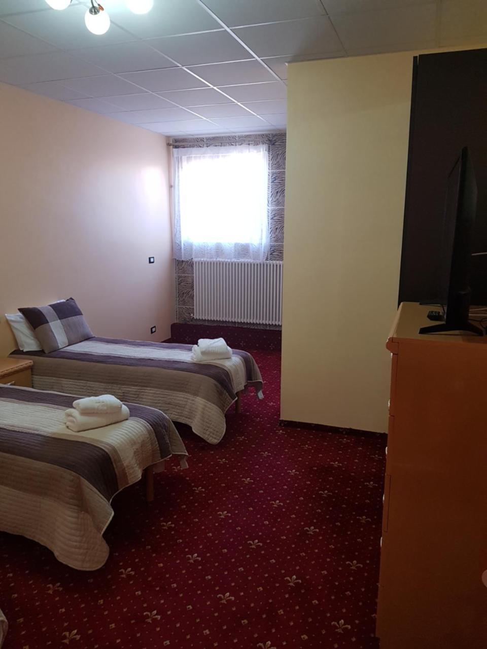 Liberty Junior Apartment Fagaras Exterior photo