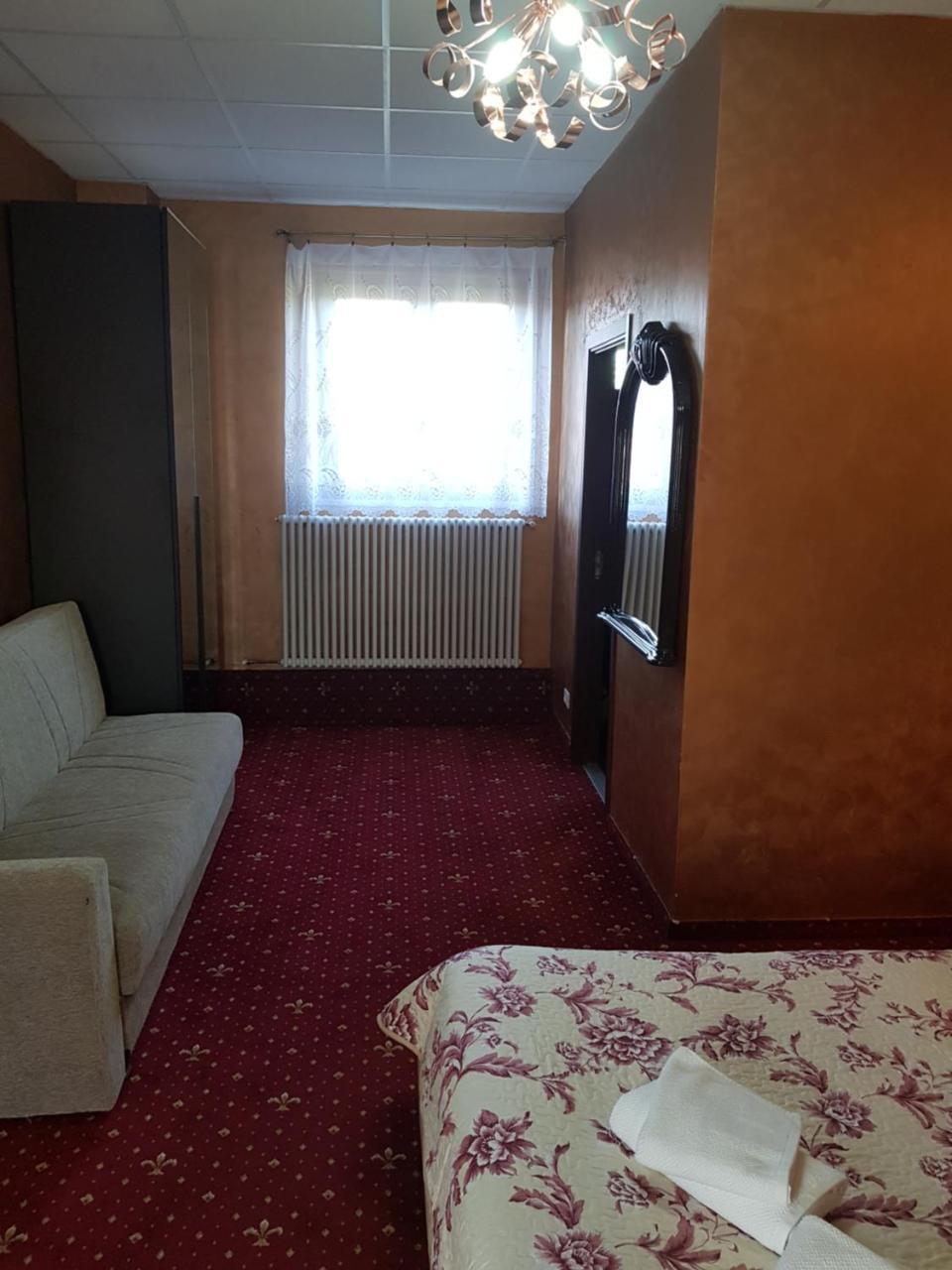 Liberty Junior Apartment Fagaras Exterior photo