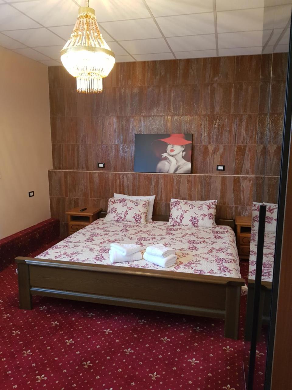 Liberty Junior Apartment Fagaras Exterior photo